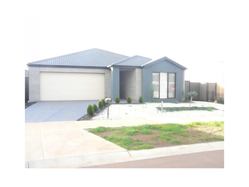 24 Cadell Avenue, Tarneit VIC 3029