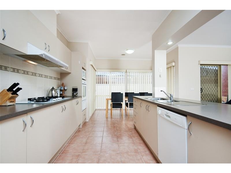 28 Knightsbridge Drive, Tarneit VIC 3029