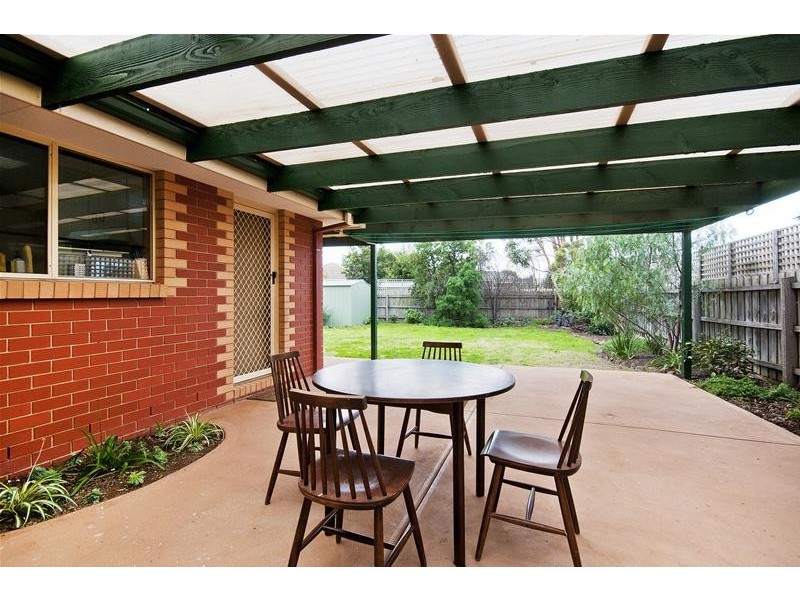 18 Thames Boulevard, Werribee VIC 3030