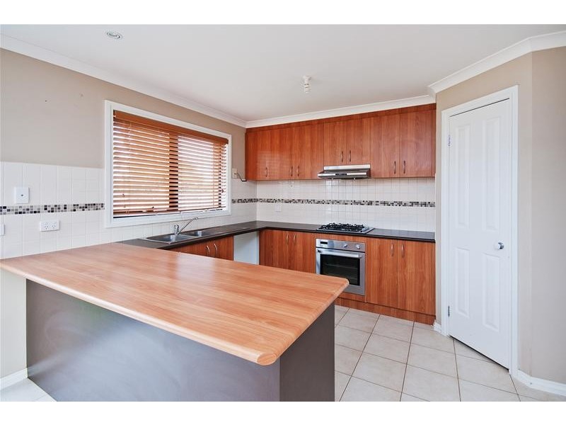 21 Christina Crescent, Kurunjang VIC 3337