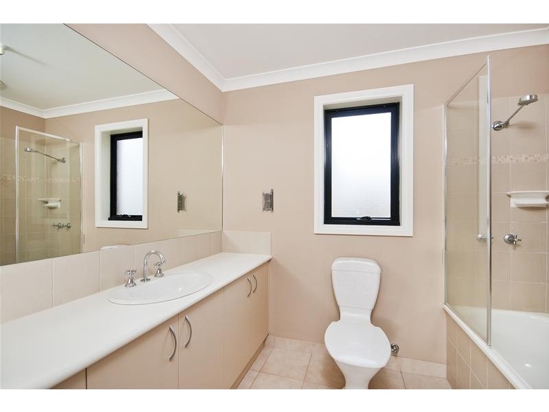 21 Christina Crescent, Kurunjang VIC 3337