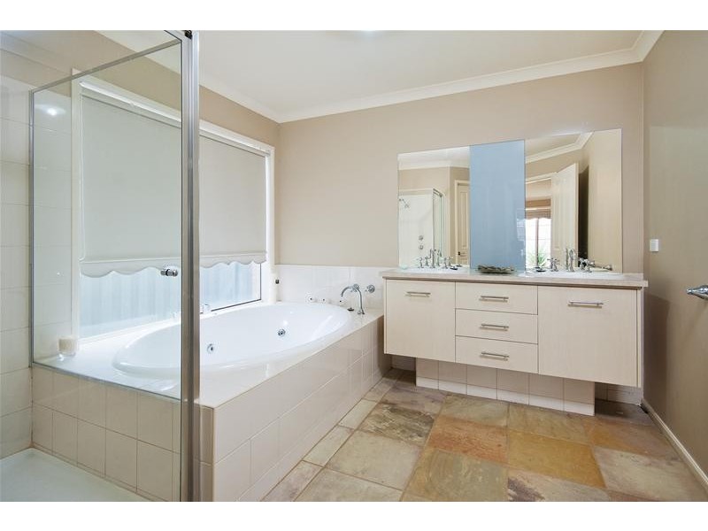 6 Alec Court, Tarneit VIC 3029