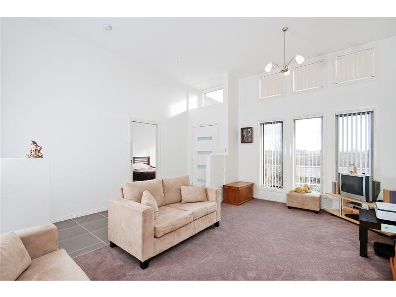 75 Fantail Crescent, Williams Landing VIC 3027