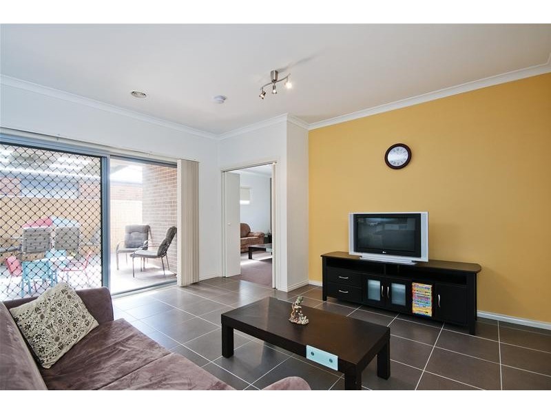 75 Fantail Crescent, Williams Landing VIC 3027