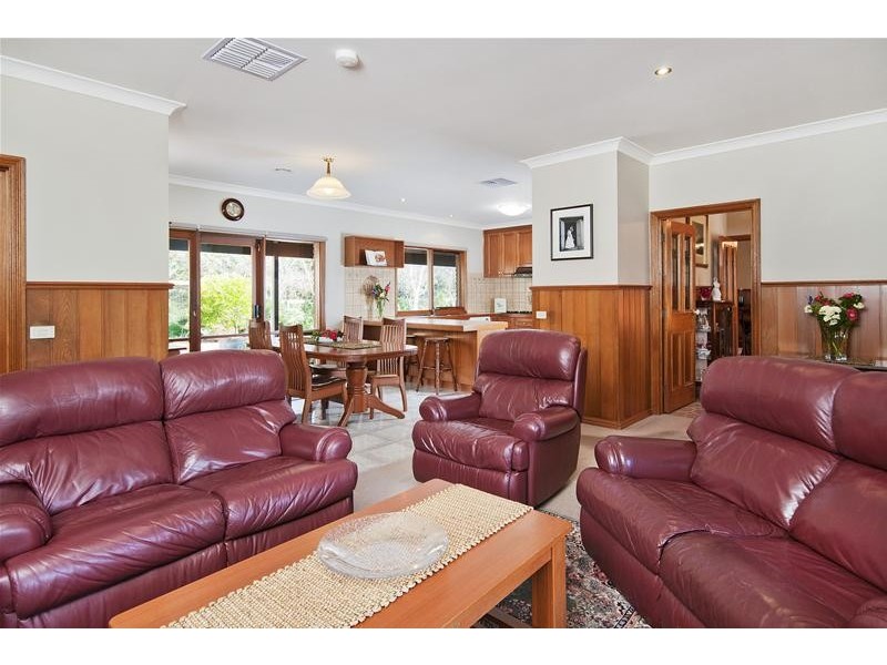 2 De Garis Place, Werribee VIC 3030
