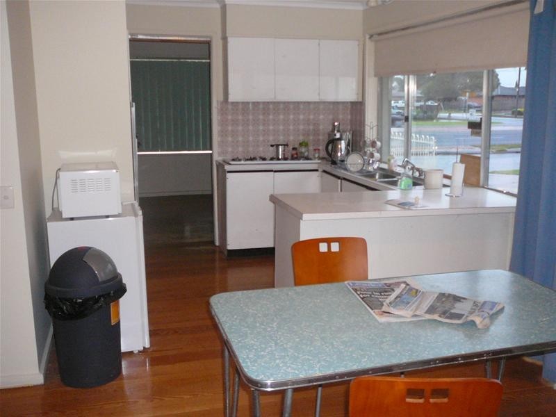 4 Pentlowe Street, Hoppers Crossing VIC 3029