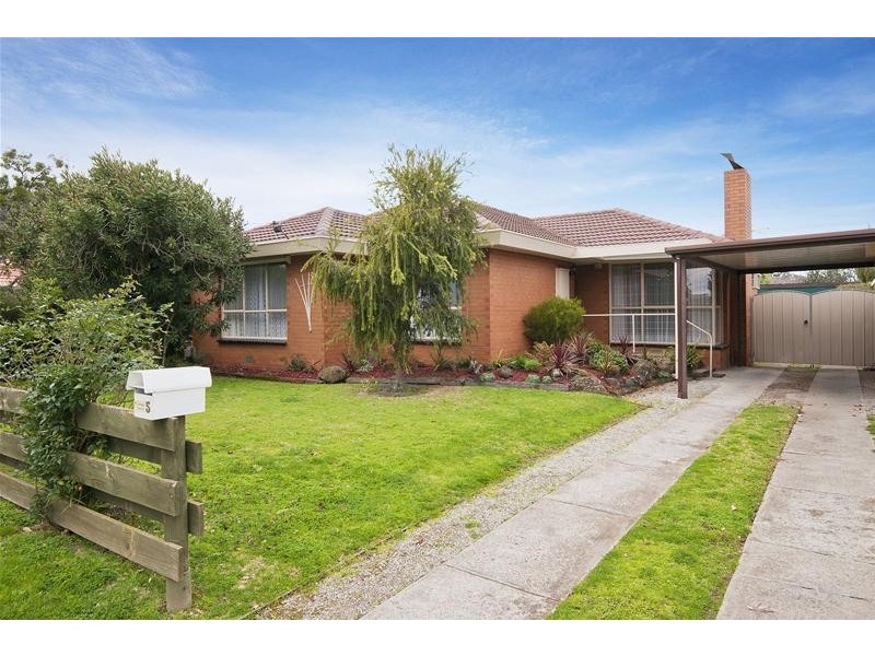 5 Elizabeth Avenue, Werribee VIC 3030