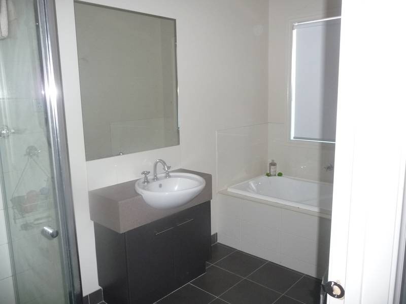 1 Archibald Chase, Point Cook VIC 3030