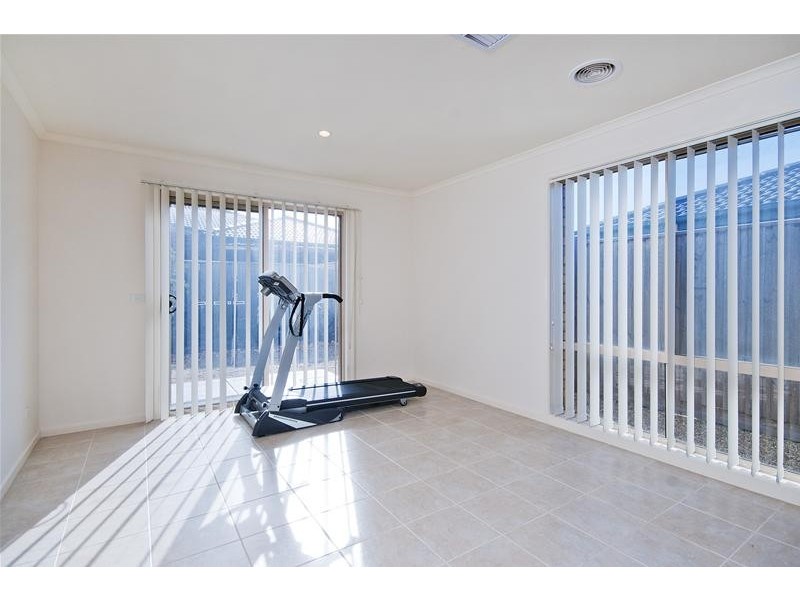 68 Edgevale Way, Tarneit VIC 3029