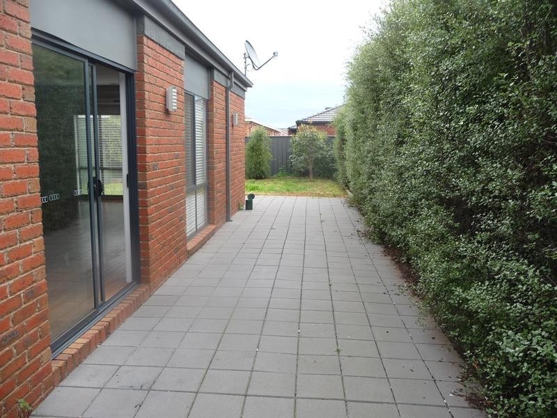 16 Desert Gum Terrace, Wyndham Vale VIC 3024