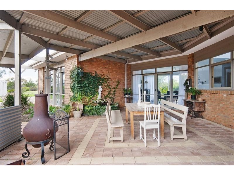 32 Wynarka Drive, Hoppers Crossing VIC 3029