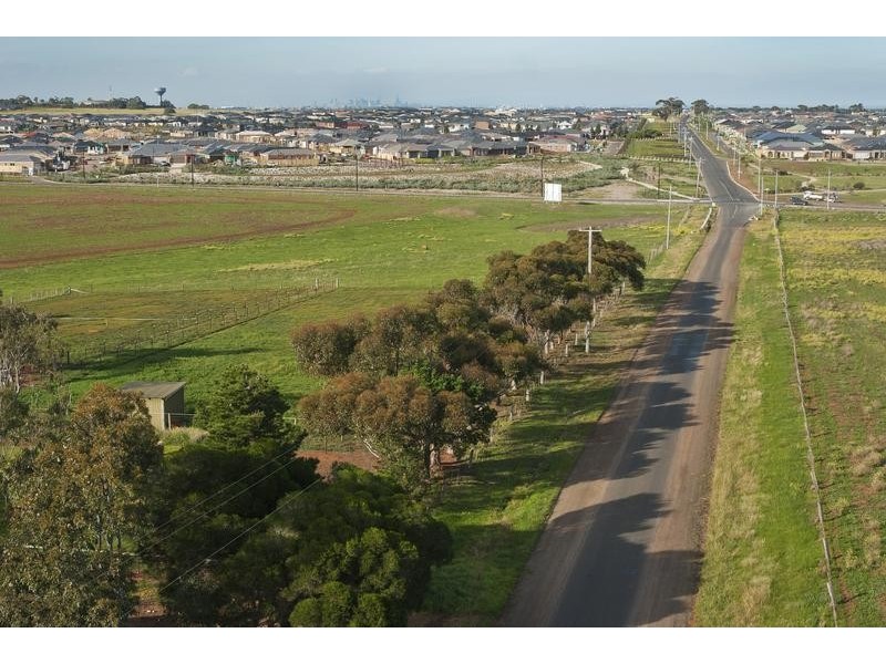 990 Sayers Rd, Tarneit VIC 3029