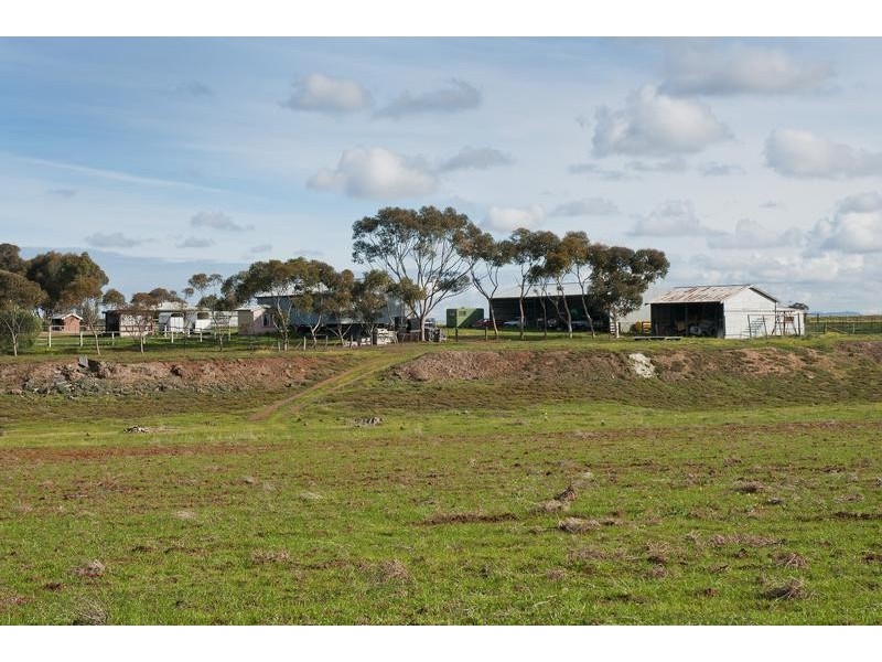 990 Sayers Rd, Tarneit VIC 3029