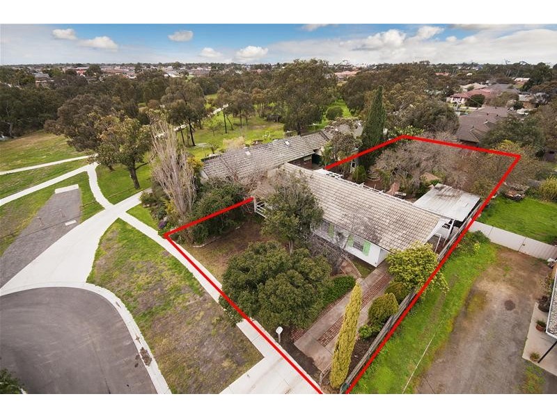 9 Mambourin Street, Werribee VIC 3030