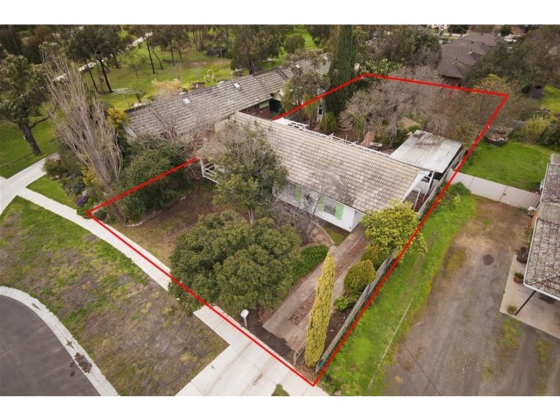 9 Mambourin Street, Werribee VIC 3030