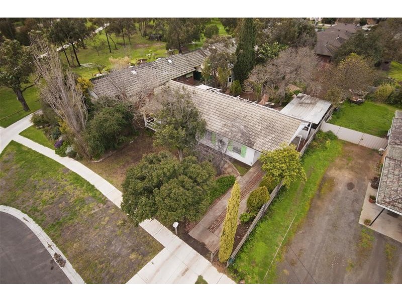 9 Mambourin Street, Werribee VIC 3030