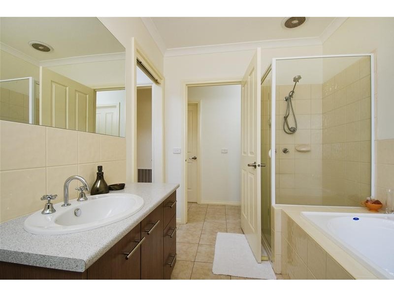 1/1 Pepino Court, Werribee VIC 3030