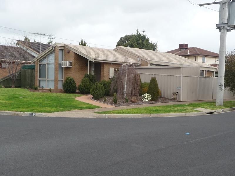 9 Adele Court, Hoppers Crossing VIC 3029