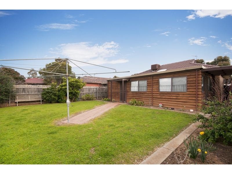 61 Woodville Park Dr, Hoppers Crossing VIC 3029