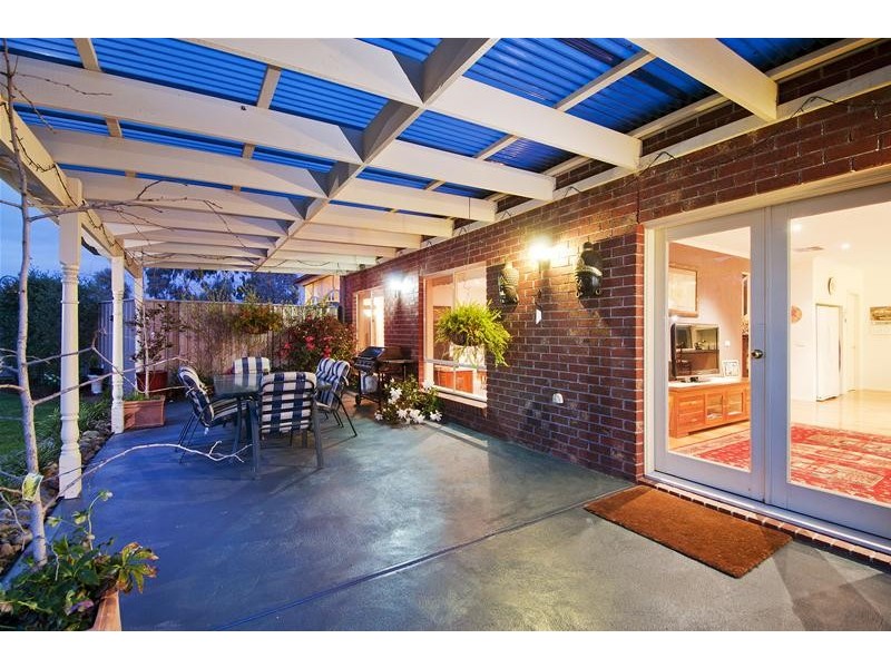 15 McPherson Place, Werribee VIC 3030