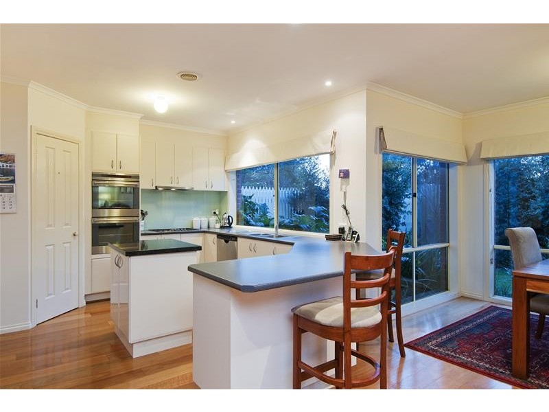 15 McPherson Place, Werribee VIC 3030