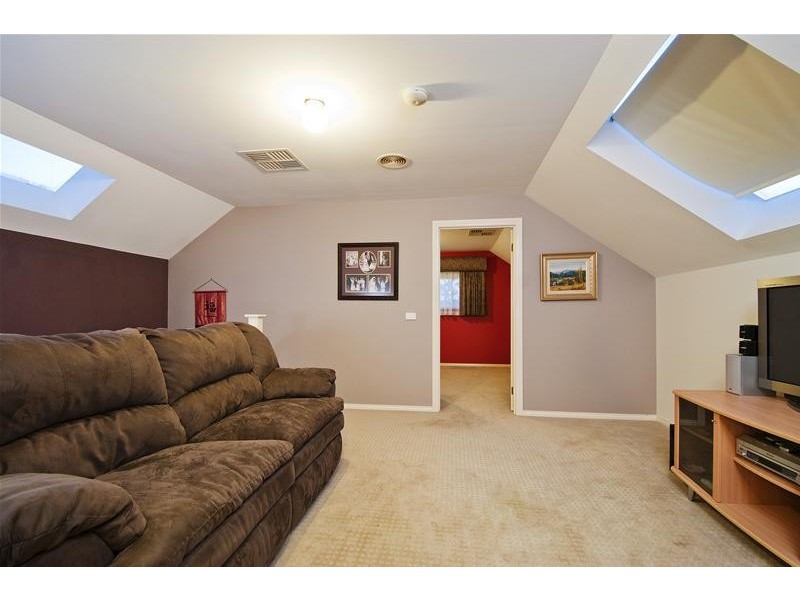 15 McPherson Place, Werribee VIC 3030