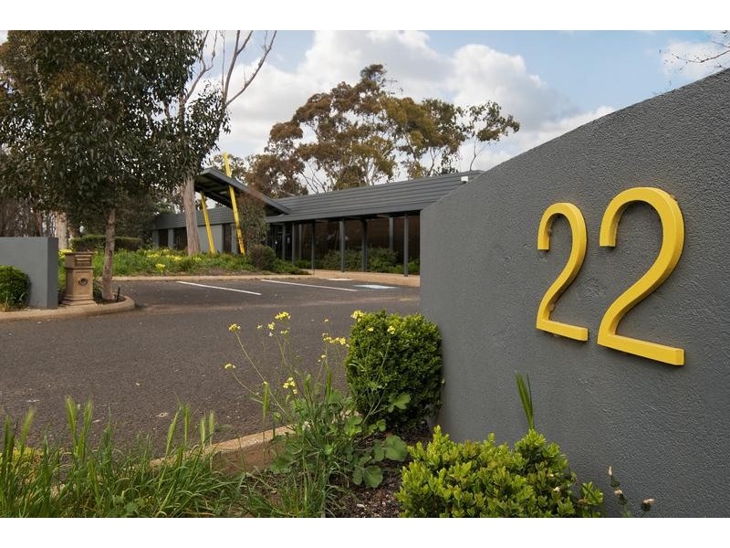 22 Princes Hwy, Werribee VIC 3030