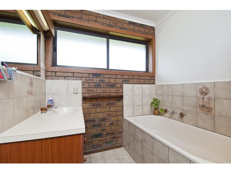 13 Evrah Drive, Hoppers Crossing VIC 3029