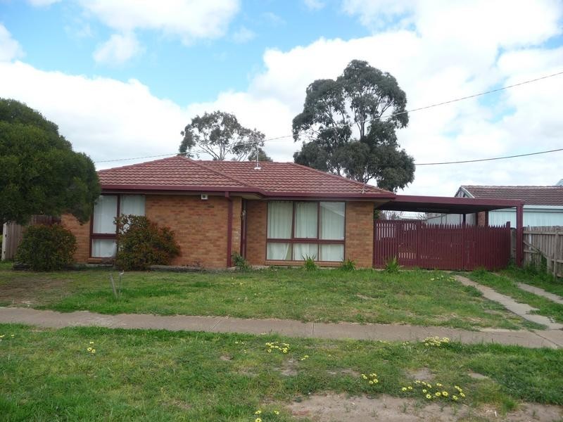 73 Rowes Road, Werribee VIC 3030