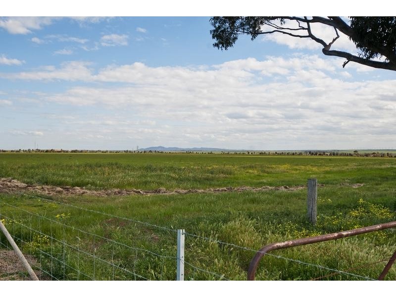 215 Dukelows Road, Mount Cottrell VIC 3024