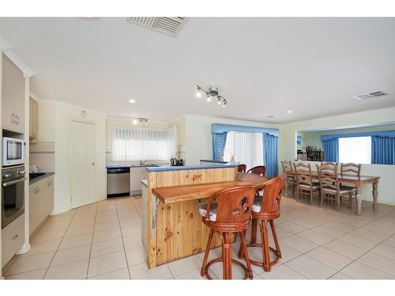 25 Glencoe Avenue, Truganina VIC 3029