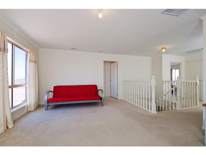 18 St James Wood Drive, Tarneit VIC 3029