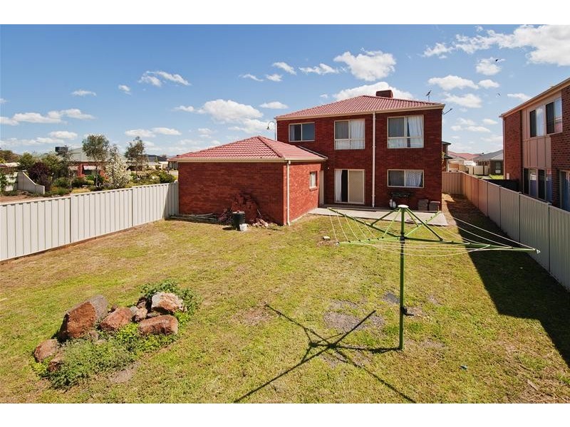 18 St James Wood Drive, Tarneit VIC 3029