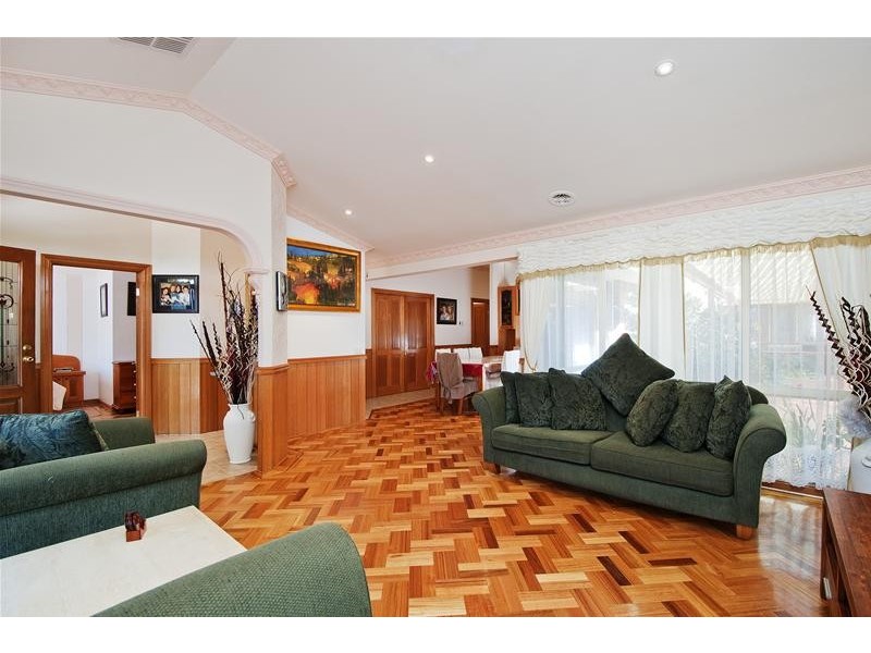 45 Thomas Carr Drive, Tarneit VIC 3029