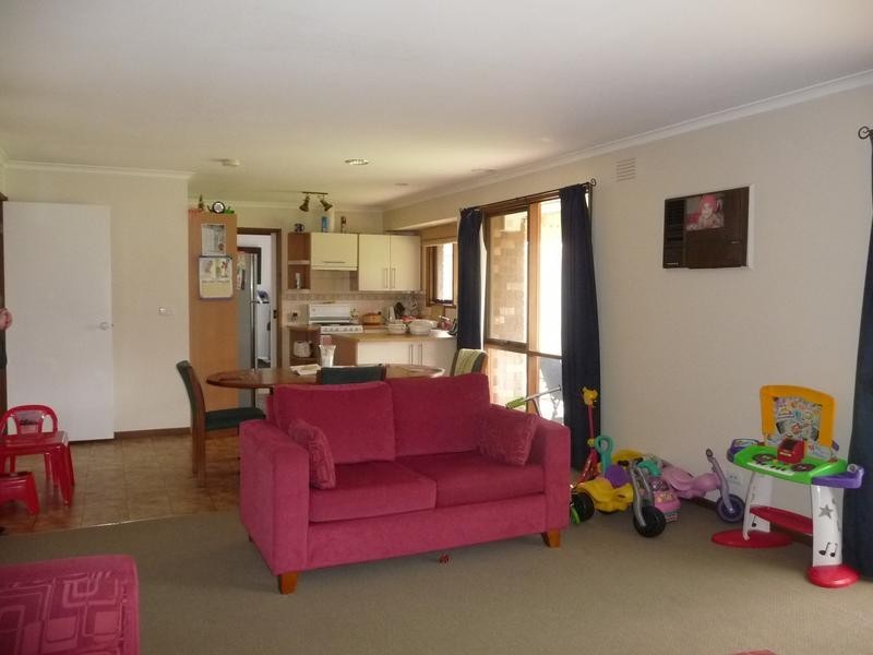 5 Dennison Avenue, Hoppers Crossing VIC 3029
