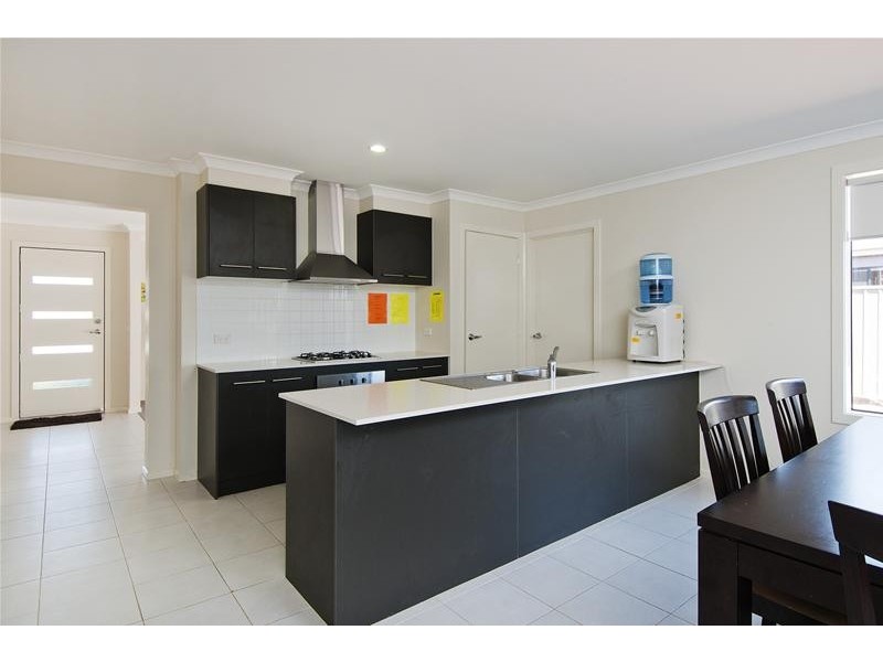 27 Memphis Drive, Truganina VIC 3029