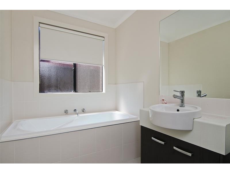 27 Memphis Drive, Truganina VIC 3029
