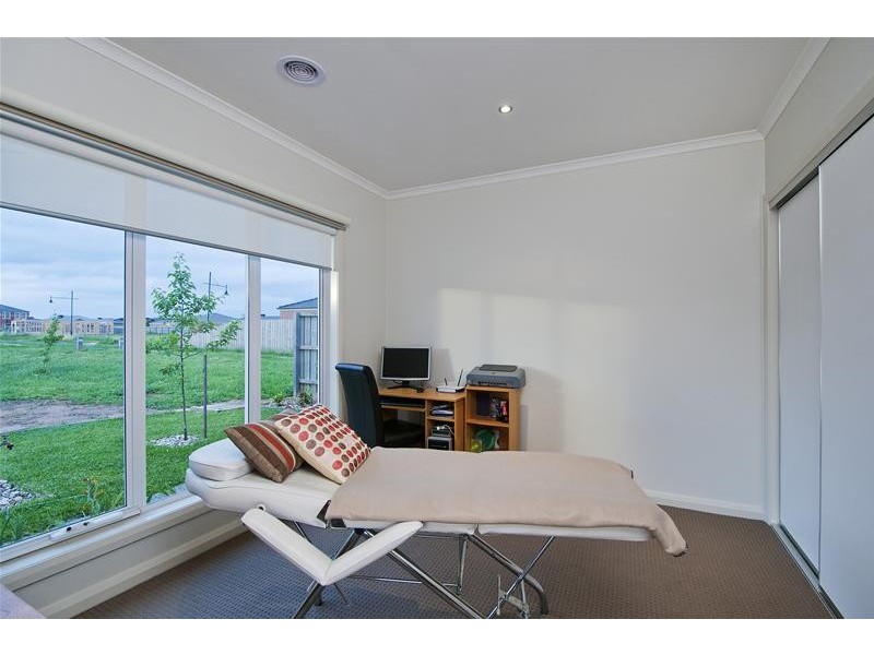 9 Tedesco Court, Werribee VIC 3030