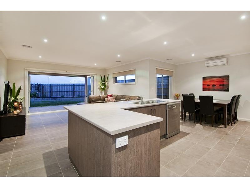 9 Tedesco Court, Werribee VIC 3030