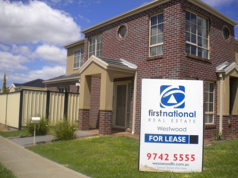 1/99 Thames Blvd, Werribee VIC 3030