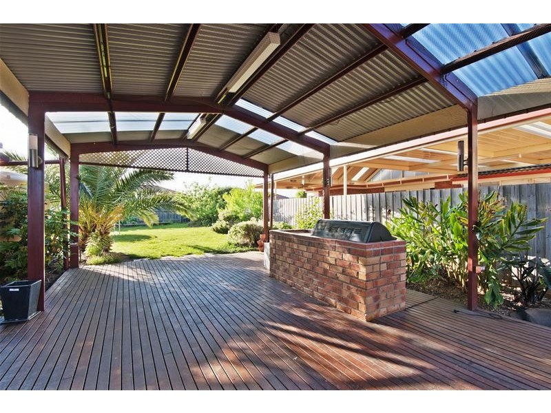 7 Loire Close, Hoppers Crossing VIC 3029