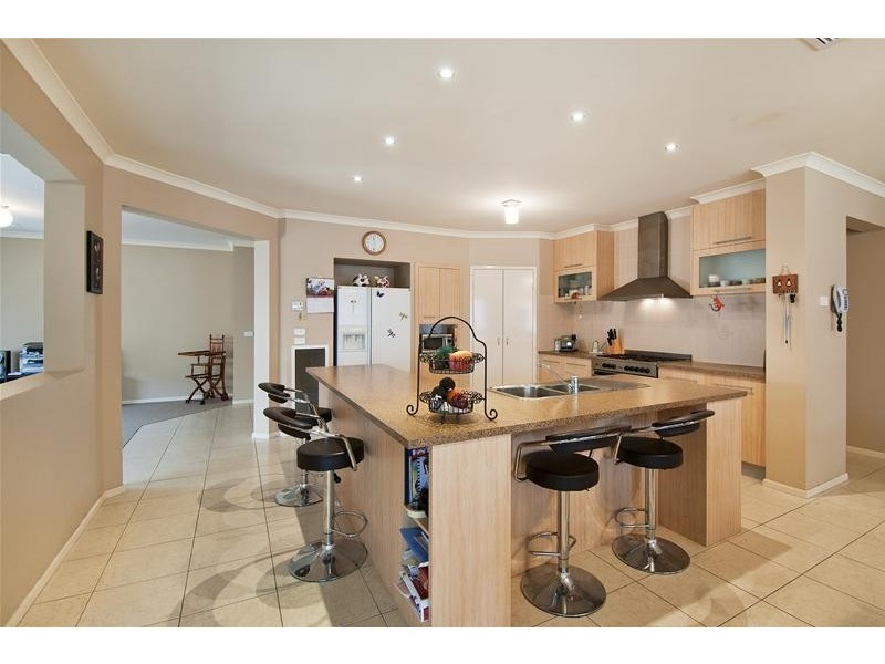 23 Ellesmere Way, Truganina VIC 3029