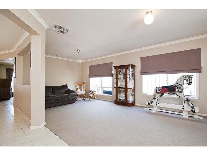 23 Ellesmere Way, Truganina VIC 3029