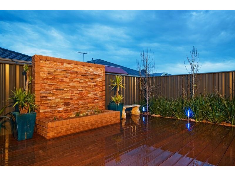 99 Manor Lakes Boulevard, Wyndham Vale VIC 3024