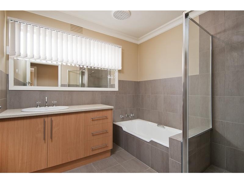 60 Wedge Street, Werribee VIC 3030