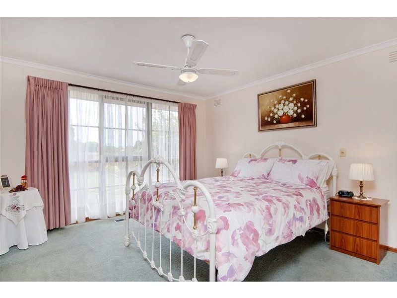 25 Melanie Drive, Werribee VIC 3030