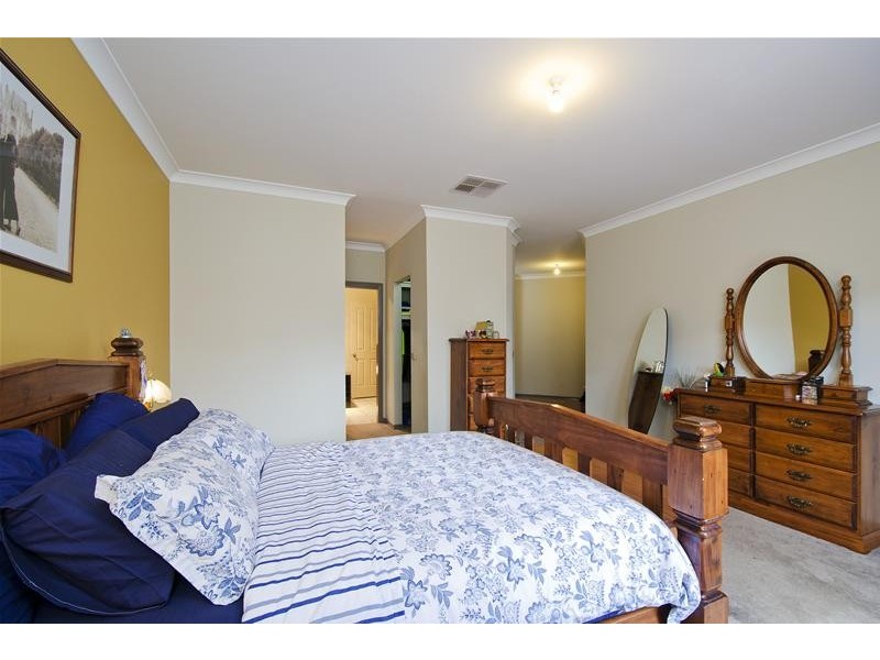 16 Stringybark Close, Wyndham Vale VIC 3024