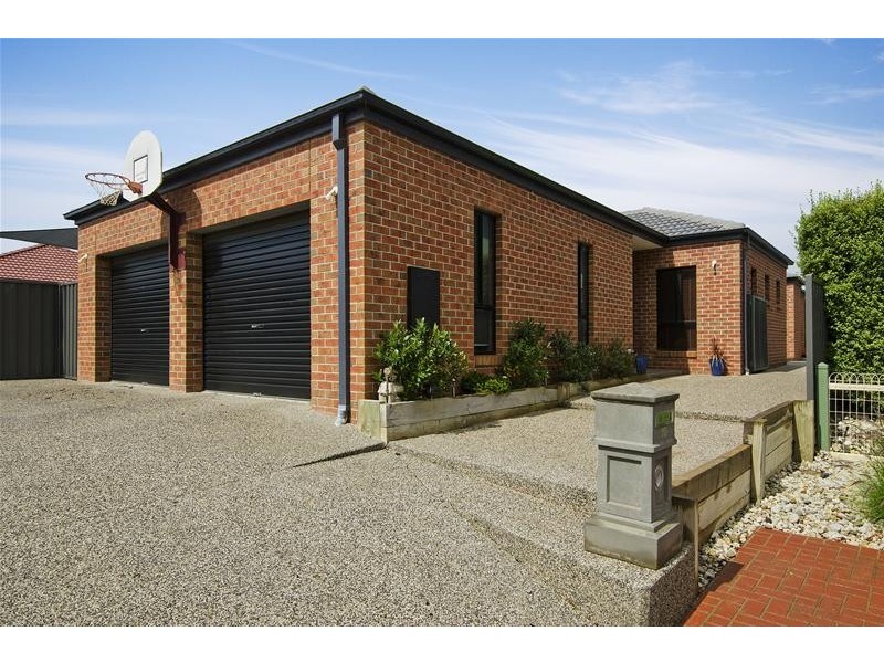 16 Stringybark Close, Wyndham Vale VIC 3024