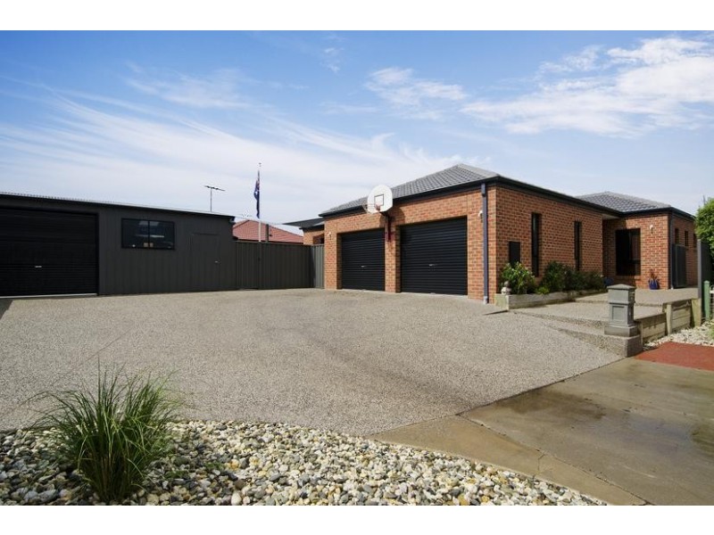 16 Stringybark Close, Wyndham Vale VIC 3024