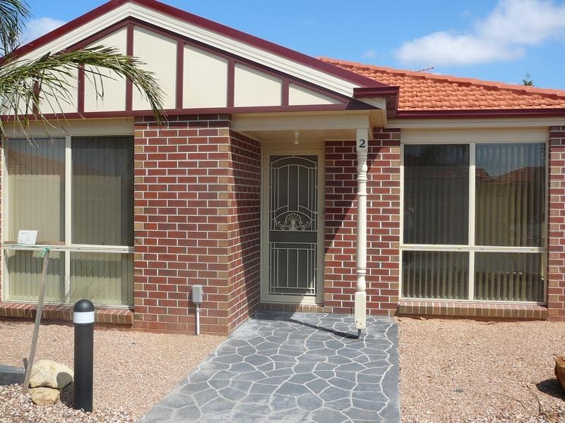 2/6-10 Latham Street, Werribee VIC 3030